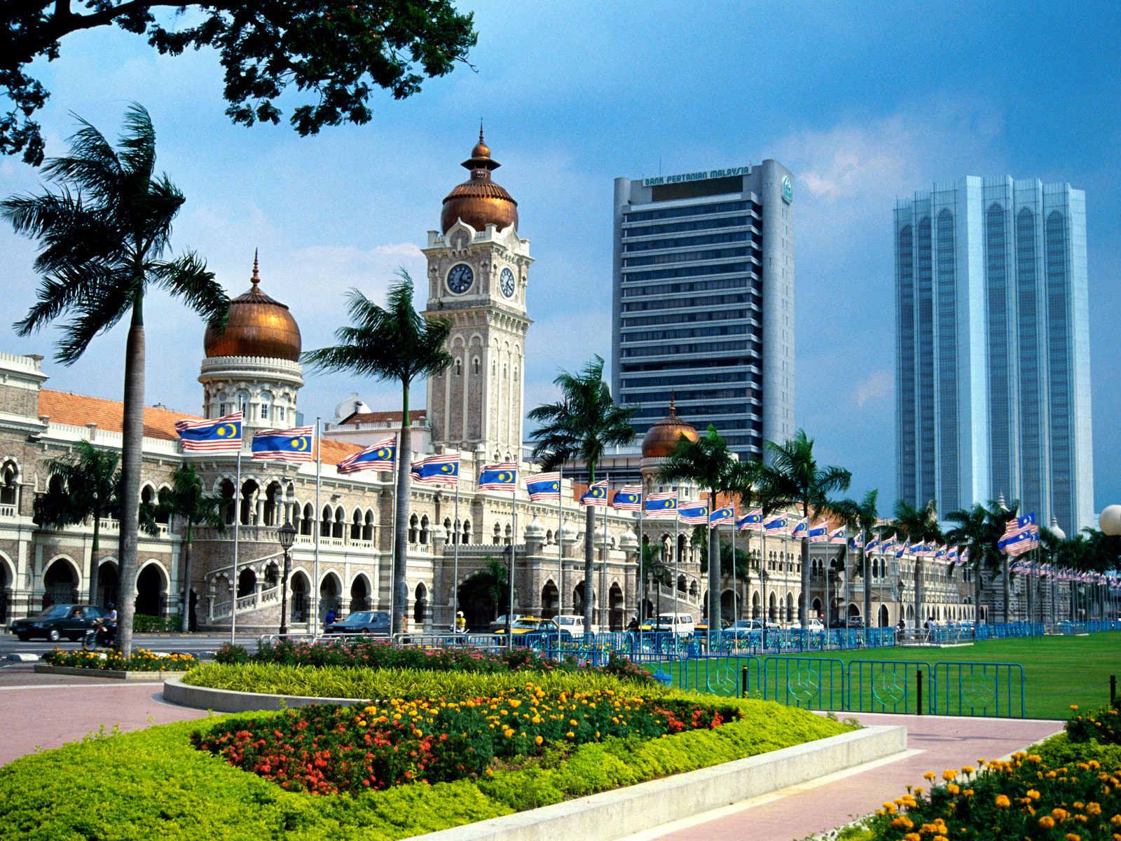 Sultan Abdul Samad Building, Kuala Lumpur, Malaysia бесплатно
